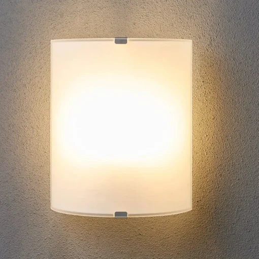 Lindby wandlamp Phil, wit, glas, hoogte 21cm