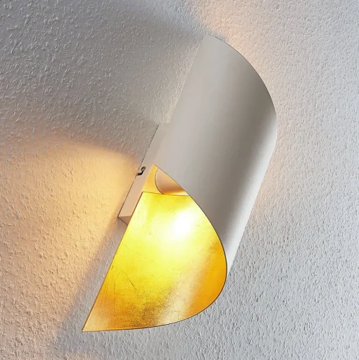 Lindby wandlamp Vanni, wit/goud, metaal, hoogte 52cm