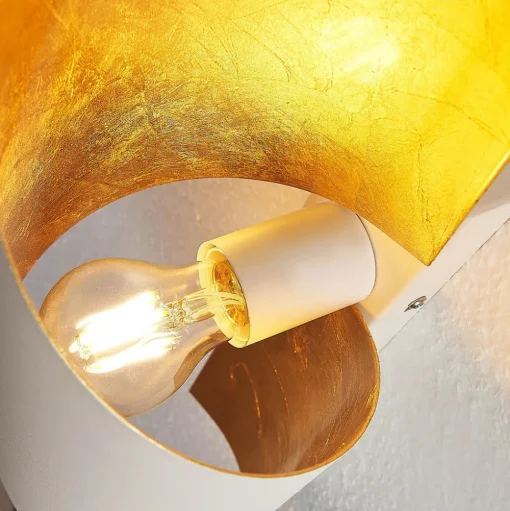 Lindby wandlamp Vanni, wit/goud, metaal, hoogte 52cm