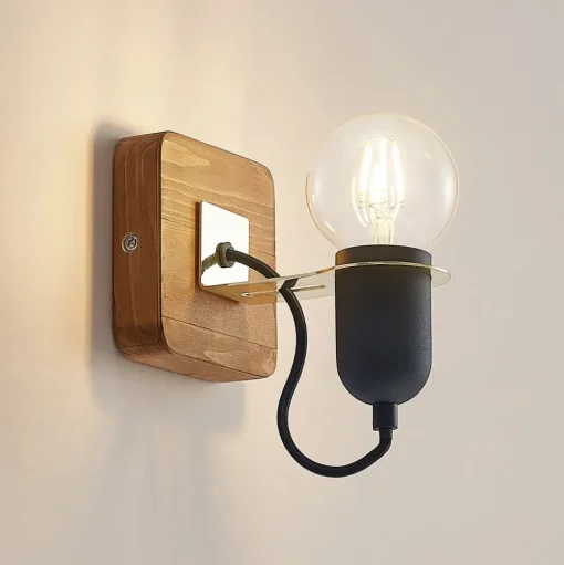 Lucande Becky wandspot van hout, 1-lamp, zwart