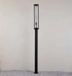 Lucande buitenlamp Alivaro, zwart, 220 cm, E27, IP65