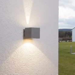 Lucande LED buiten wandlamp Jarno, zilver, metaal, 9cm