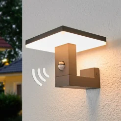 Lucande LED buiten wandlamp Olesia, 15 cm, sensor, IP54