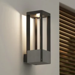 Lucande LED buiten wandlamp Kalisa, IP65, grijs, metaal