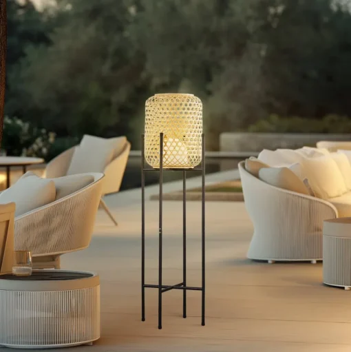 Lucande LED vloerlamp Adebi, zwart, bamboe, Ø32,5cm