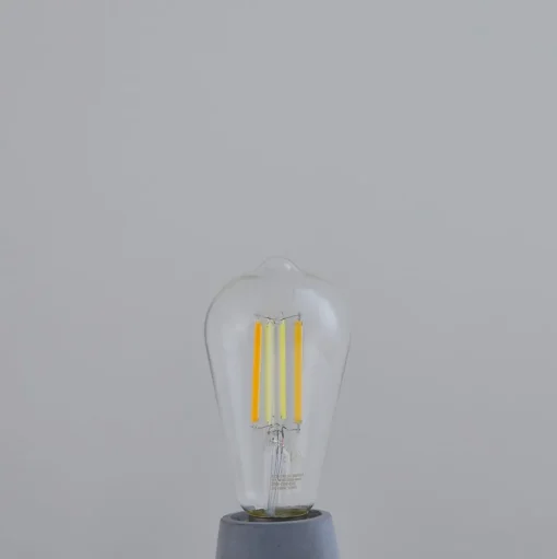 LUUMR Slimme LED E27 ST64 7W helder ZigBee Hue Tuya