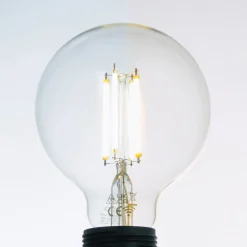 LUUMR slimme LED lamp helder E27 G95 7W Tuya WLAN CCT