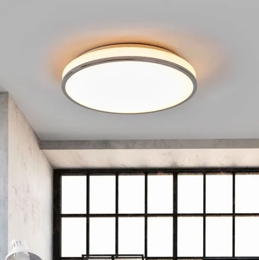 Lyss badkamerlamp met LED's en goede helderheid