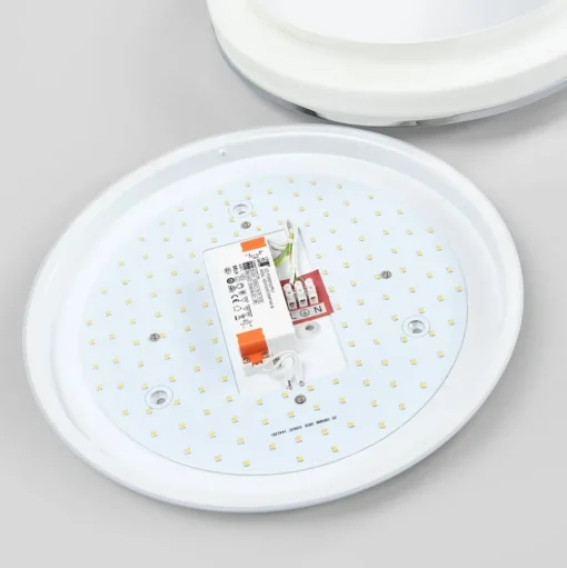 Lyss badkamerlamp met LED's en goede helderheid