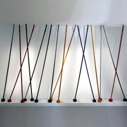 Martinelli Luce Elastica vloerlamp als band, grijs