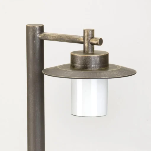 Moderne landhuisstijl - tuinpadverlichting Fiona