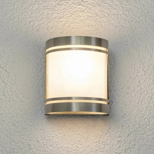Mooi ontworpen RVS-wandlamp Lenea