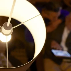 Philips E27 LED lamp dag/nacht-sensor 7,5W 2.700K