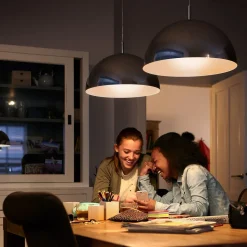Philips LED druppellamp E27 2,2W, warmwit, opaal