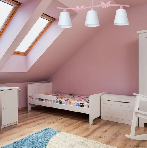 Plafondlamp Alice, roze, drie witte stoffen kappen