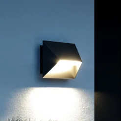 Pontio 27 buitenwandlamp, breedte 27 cm, zwart
