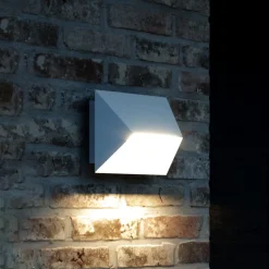 Pontio 27 buitenwandlamp, breedte 27 cm, wit