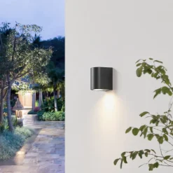 Prios buitenwandlamp Irfan rond zwart 10 cm