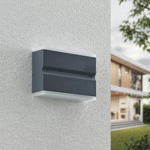 Prios Itarion LED buiten wandlamp, opaal witte kap