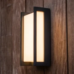 Rechte LED buitenwandlamp Qubo
