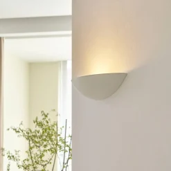 Schaalvormige gipsen wandlamp Guilia