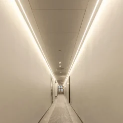 SLC LED Strip Ultra Long iCC IP67 30m 240W 3.000K