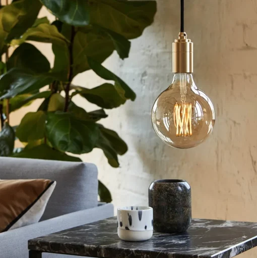 Tala LED gloeilamp G125 Filament E27 6W 2200K 420 lm dimbaar.