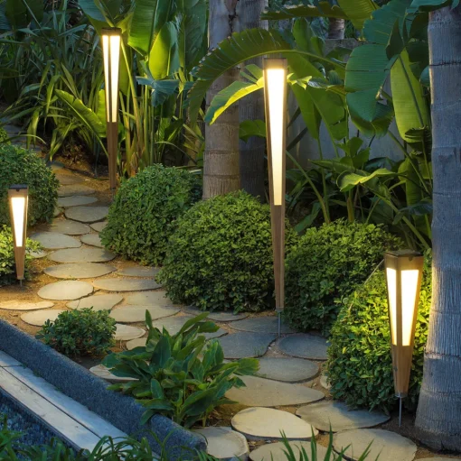 Tecka LED-zonnezaklamp met sensor, 120 cm, teakhout