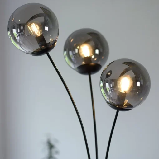 Vloerlamp Big Widow met drie glazen kappen