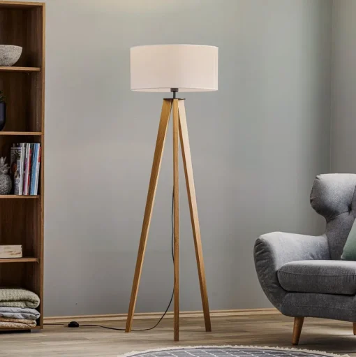 Vloerlamp Maira, driepoot, eiken geolied, wit