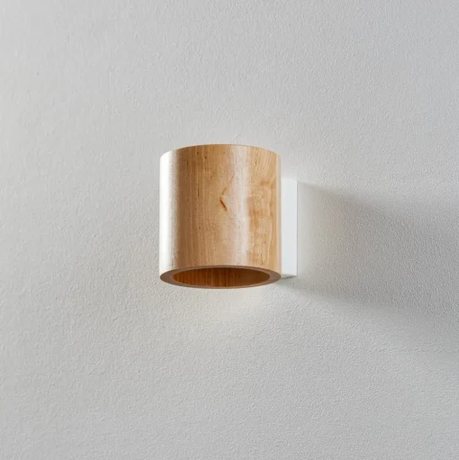 Wandlamp Ara als cilinder van hout