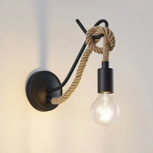 Wandlamp Lucande Ropina, zwart, henneptouw, hoogte 25cm
