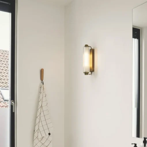 Wandlamp Nimal Double, IP44, kunststof, metaal, messing