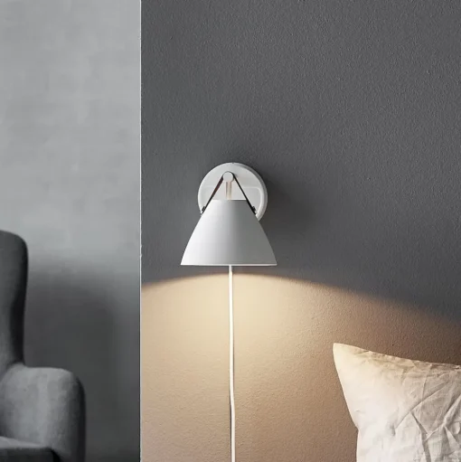 Wandlamp Strap met leren riem, wit