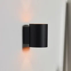Wandlamp Xera, zwart, Ø 8 cm, downlight, aluminium