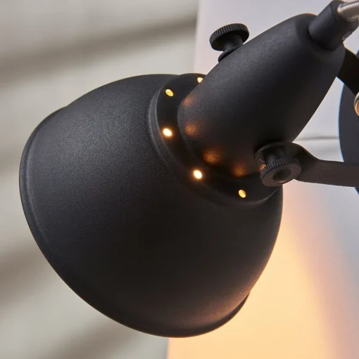 Zwart-gouden wandlamp Julin
